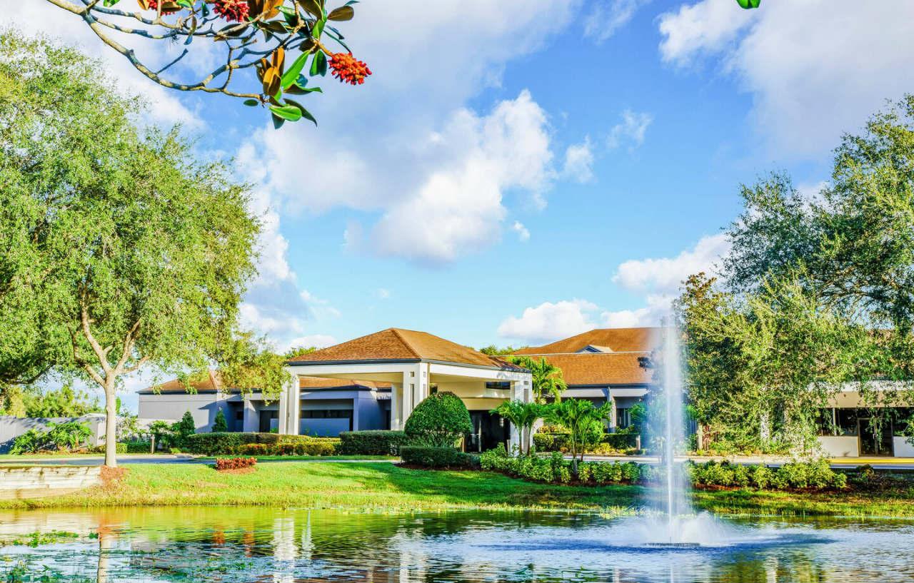 Courtyard By Marriott Orlando Lake Buena Vista At Vista Centre Exterior foto