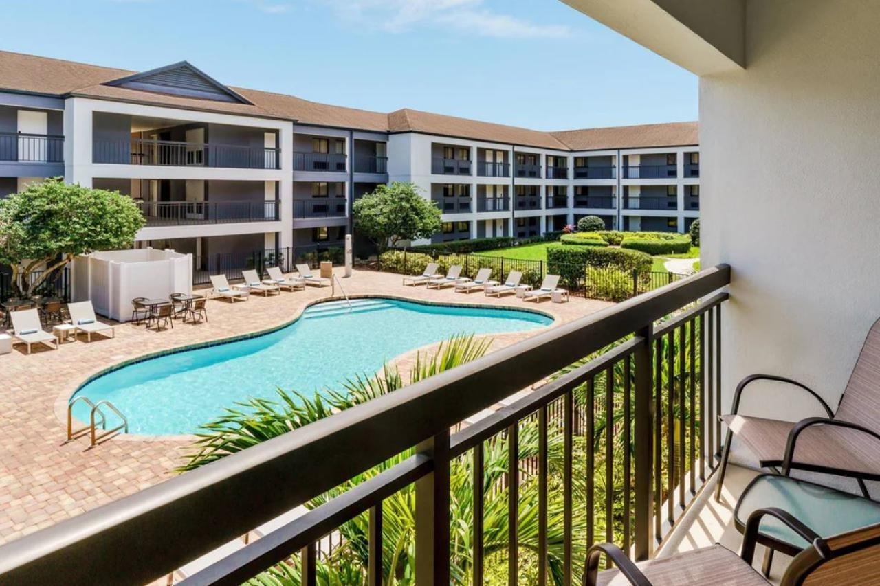 Courtyard By Marriott Orlando Lake Buena Vista At Vista Centre Exterior foto